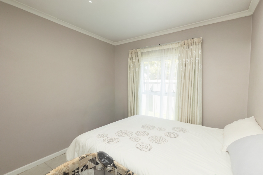 2 Bedroom Property for Sale in Sonkring Western Cape